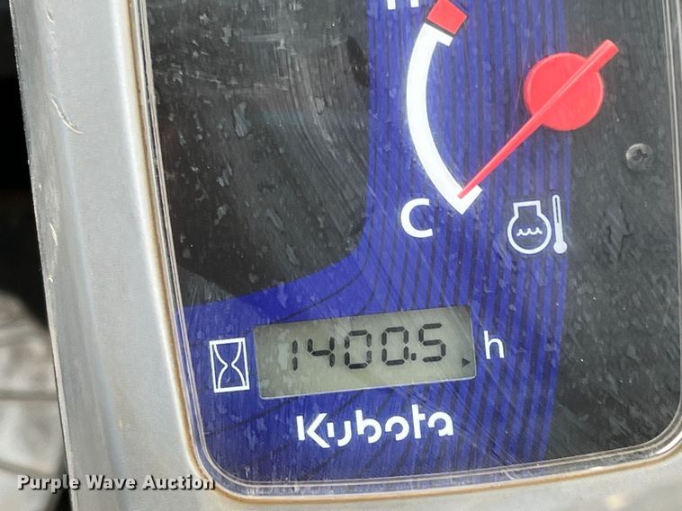 image for item DQ5741 2020 Kubota SVL75-2  tracked skid steer loader