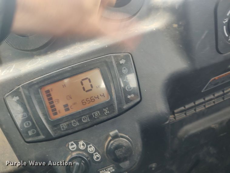 image for item DQ5742 2018 Kubota RTV-X1100C  utility vehicle