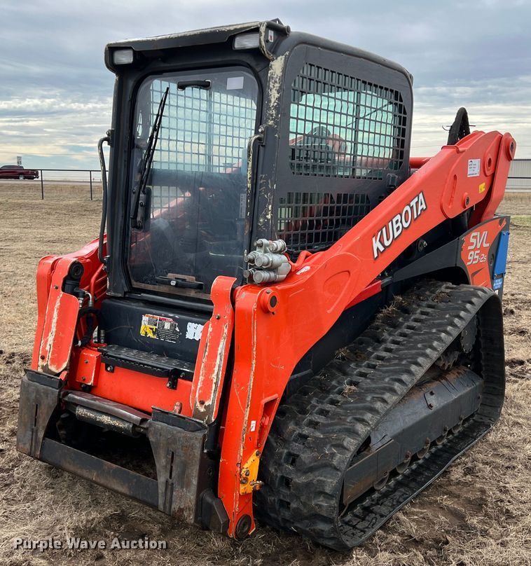 image for item DQ5745 2021 Kubota SVL 95-2S  tracked skid steer loader