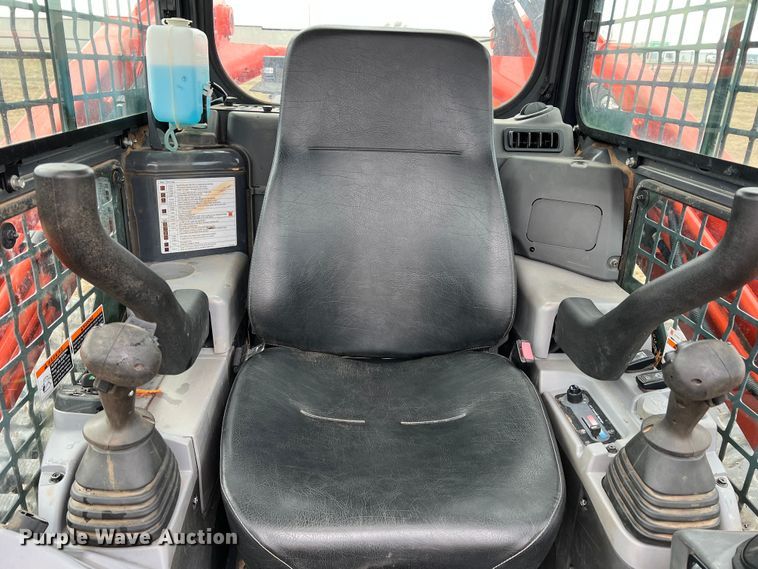 image for item DQ5745 2021 Kubota SVL 95-2S  tracked skid steer loader