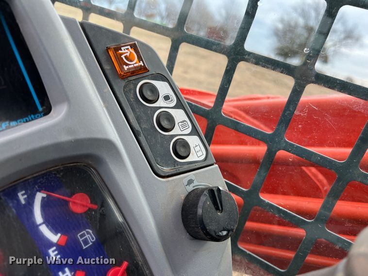 image for item DQ5745 2021 Kubota SVL 95-2S  tracked skid steer loader