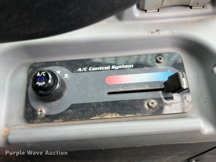 image for item DQ5745 2021 Kubota SVL 95-2S  tracked skid steer loader