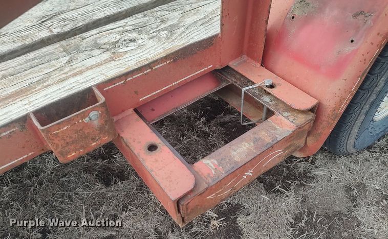 image for item DQ5752 2012 Holt  utility trailer