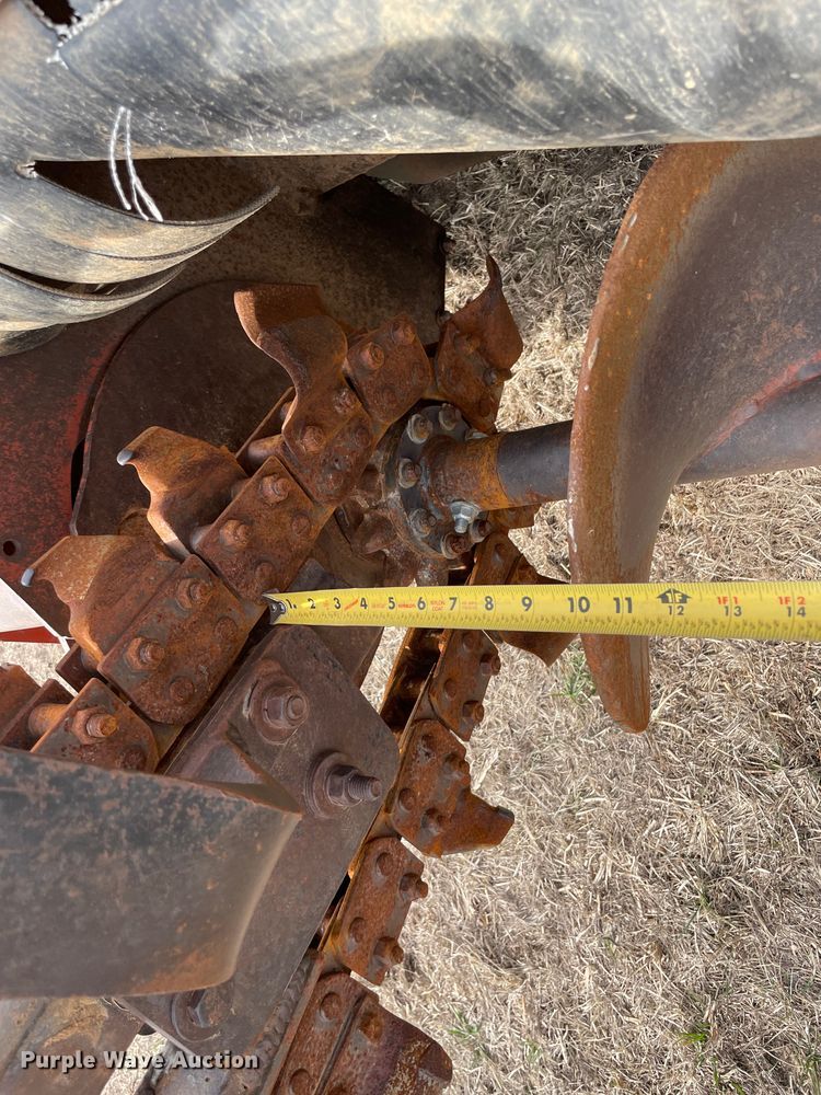 image for item DQ5753 2003 Ditch Witch RT40  trencher