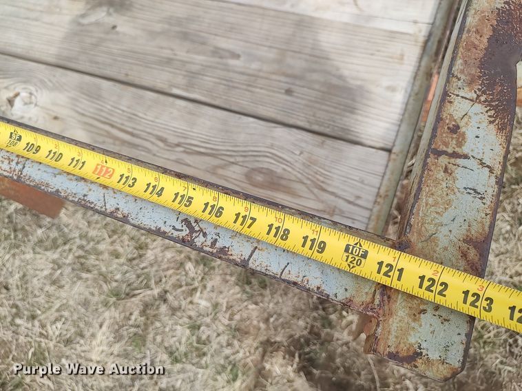 image for item DQ5754 2009 Holt  utility trailer