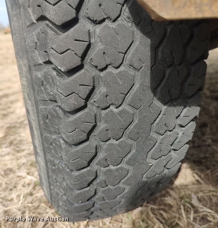 image for item DQ5754 2009 Holt  utility trailer