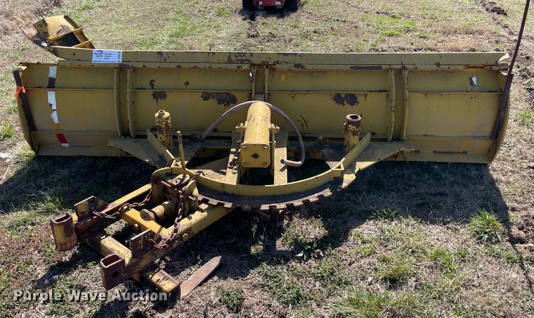 image for item DQ5756 Snow plow attachment