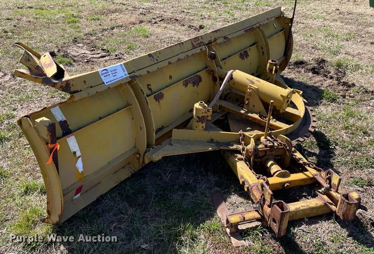 image for item DQ5756 Snow plow attachment