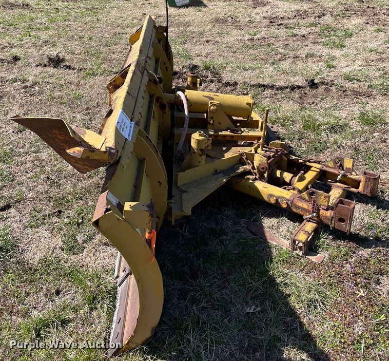 image for item DQ5756 Snow plow attachment