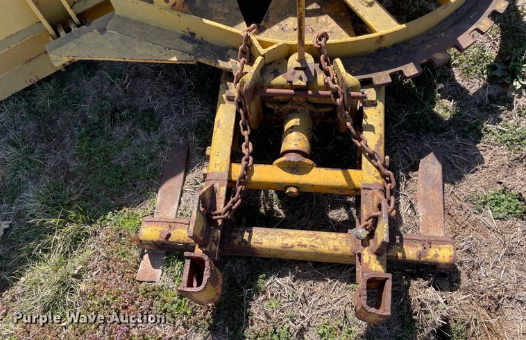 image for item DQ5756 Snow plow attachment