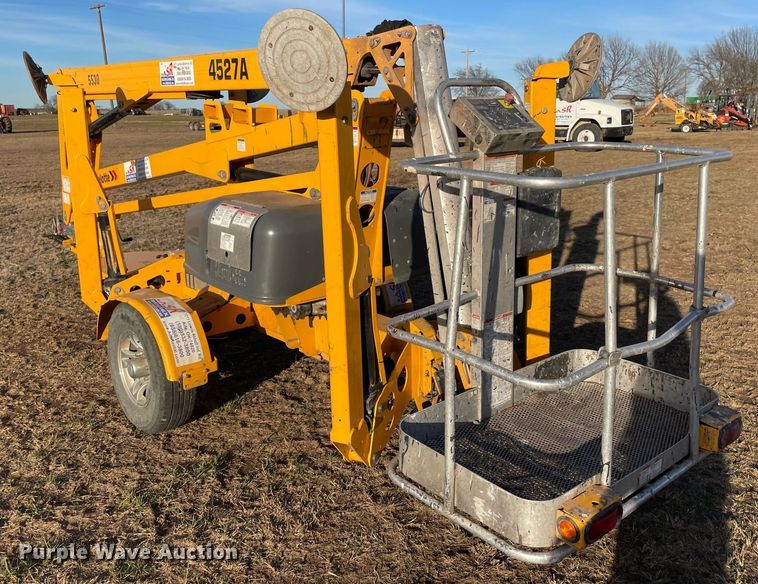 image for item DQ5757 2017 Haulotte 4527A  boom lift