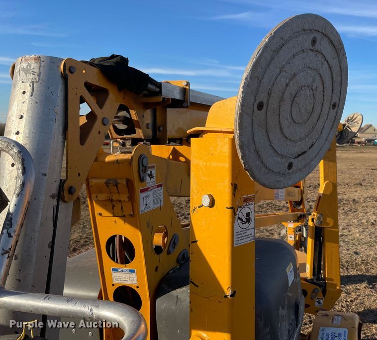 image for item DQ5757 2017 Haulotte 4527A  boom lift