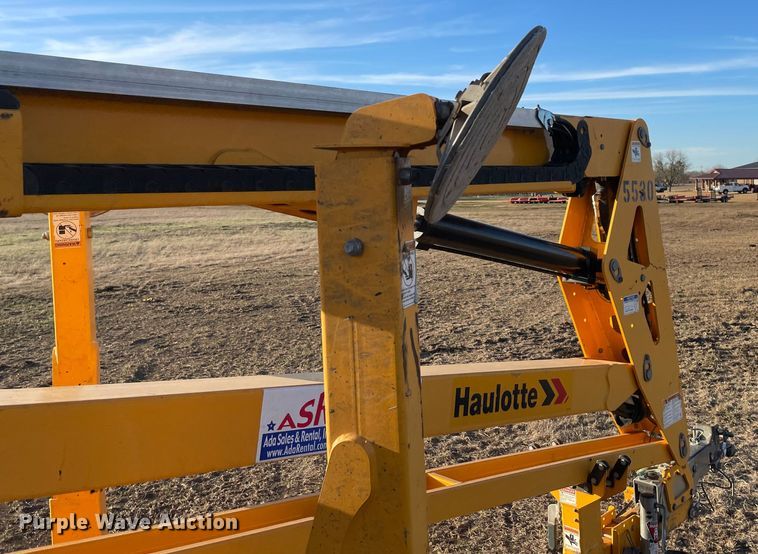 image for item DQ5757 2017 Haulotte 4527A  boom lift