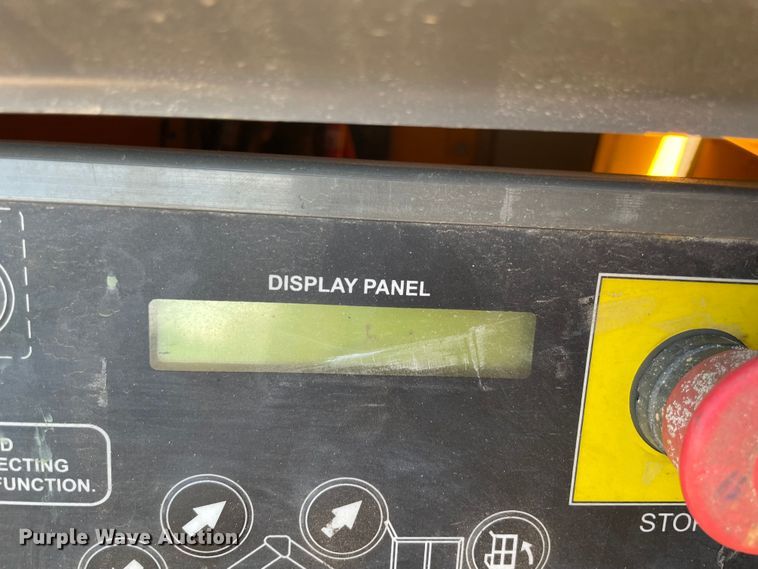 image for item DQ5757 2017 Haulotte 4527A  boom lift