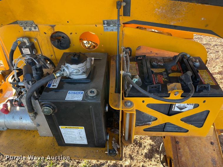 image for item DQ5757 2017 Haulotte 4527A  boom lift