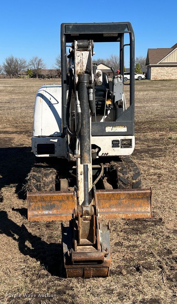 image for item DQ5759 2008 Bobcat 325G  mini excavator