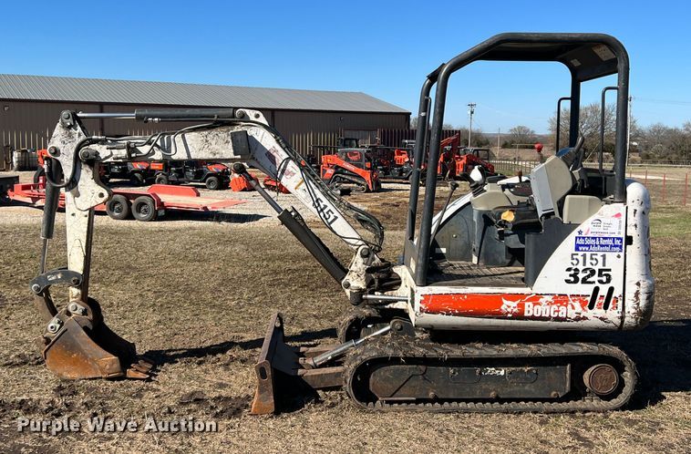 image for item DQ5759 2008 Bobcat 325G  mini excavator