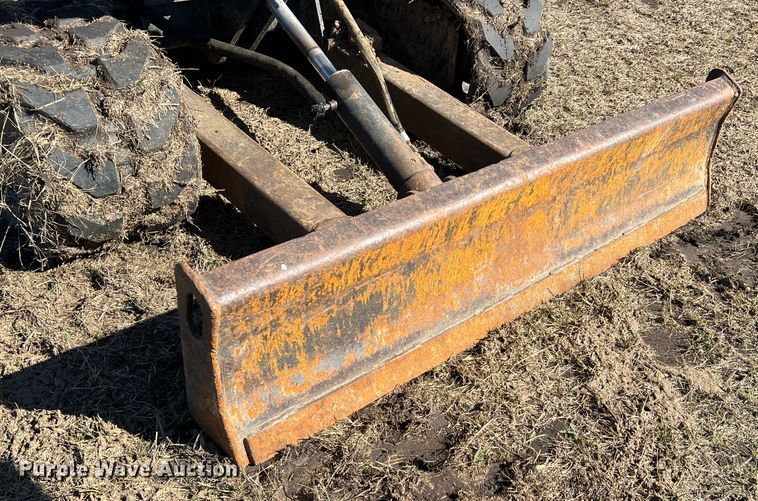 image for item DQ5759 2008 Bobcat 325G  mini excavator