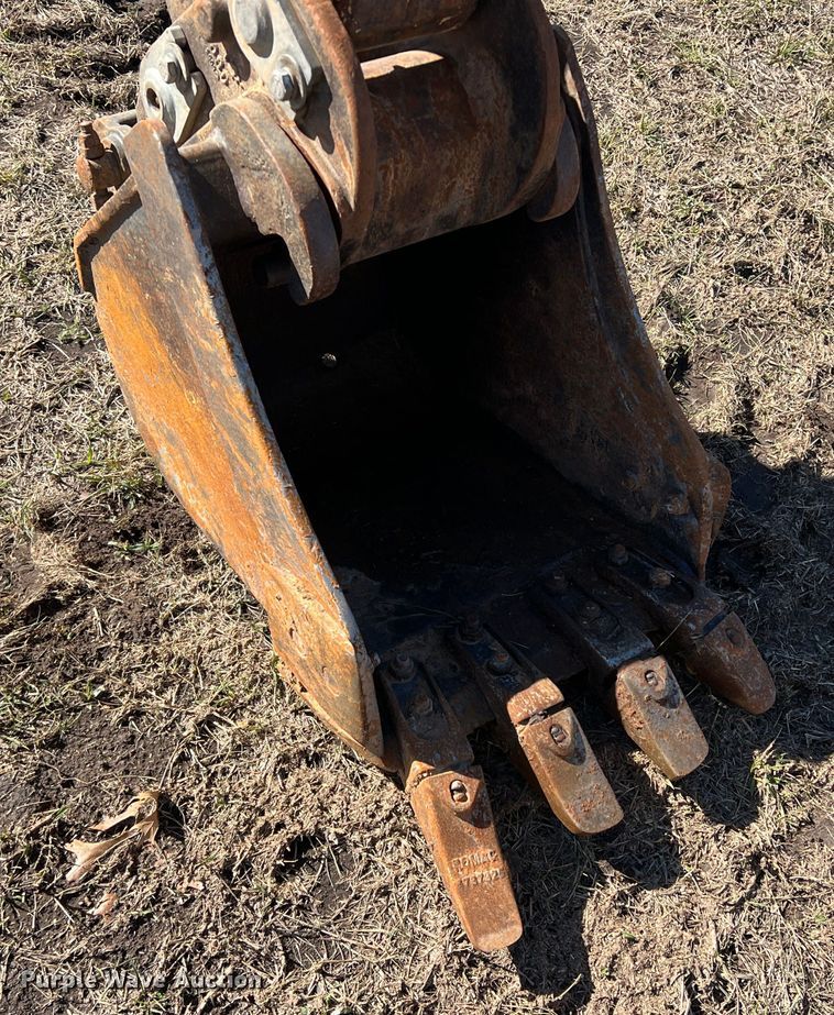 image for item DQ5759 2008 Bobcat 325G  mini excavator