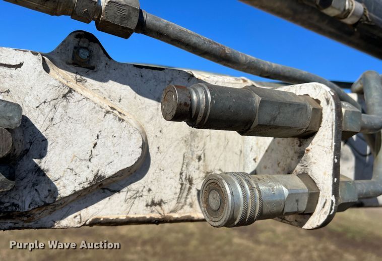 image for item DQ5759 2008 Bobcat 325G  mini excavator