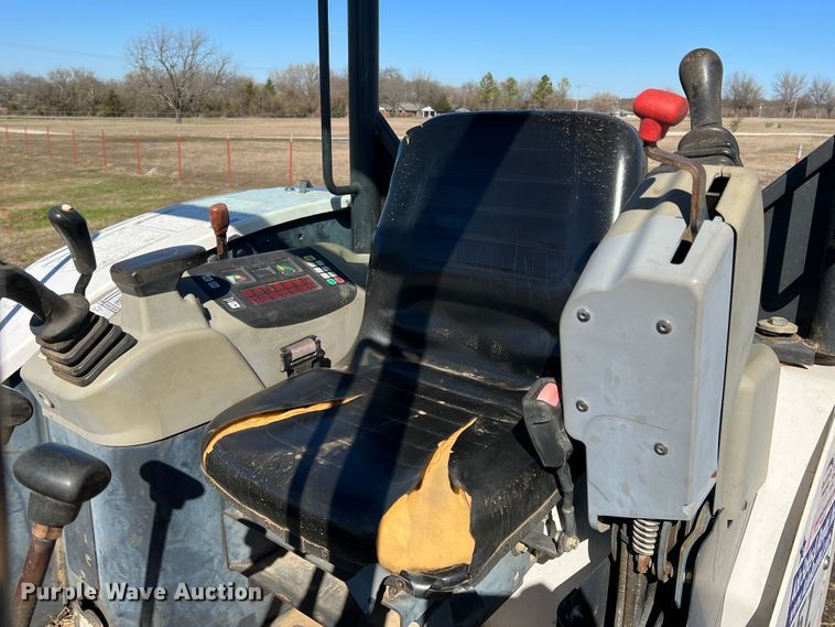 image for item DQ5759 2008 Bobcat 325G  mini excavator