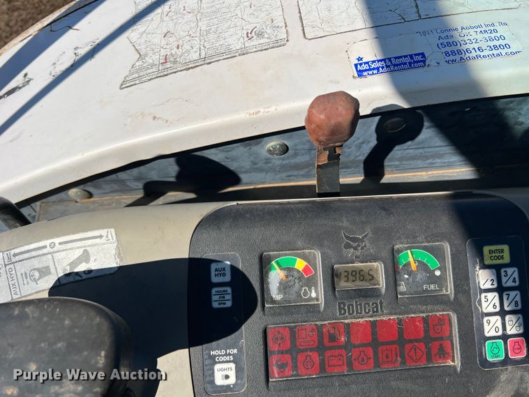 image for item DQ5759 2008 Bobcat 325G  mini excavator