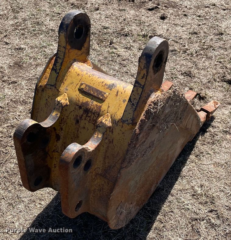 image for item DQ5764 Backhoe bucket