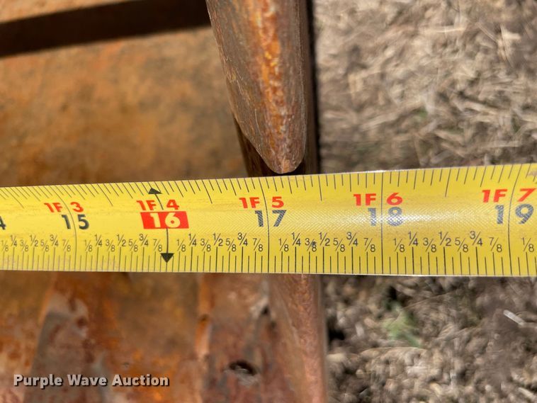 image for item DQ5764 Backhoe bucket