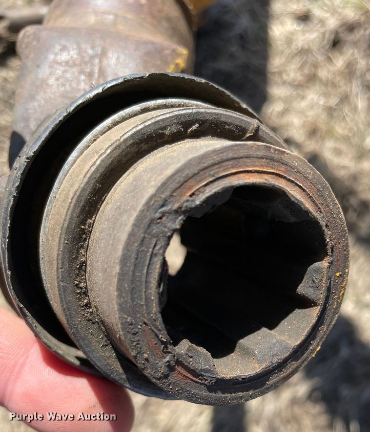 image for item DQ5765 Auger