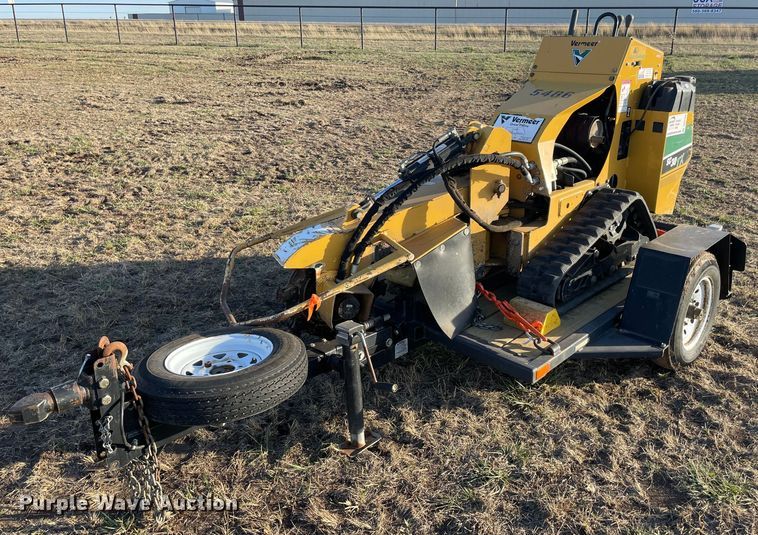 image for item DQ5769 2015 Vermeer SC30TX  stump grinder