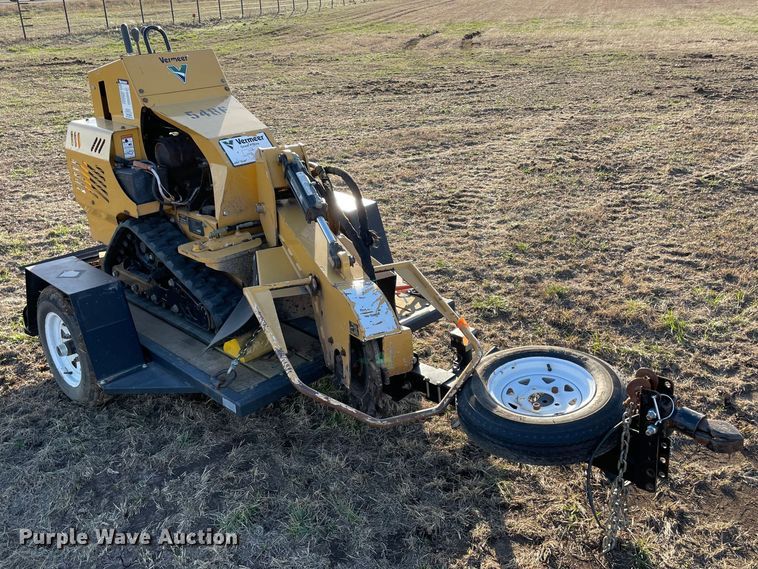 image for item DQ5769 2015 Vermeer SC30TX  stump grinder
