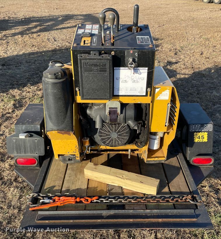 image for item DQ5769 2015 Vermeer SC30TX  stump grinder