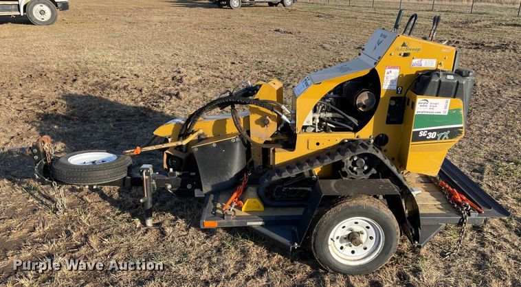 image for item DQ5769 2015 Vermeer SC30TX  stump grinder