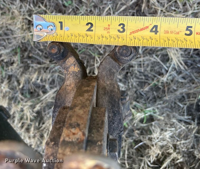 image for item DQ5769 2015 Vermeer SC30TX  stump grinder