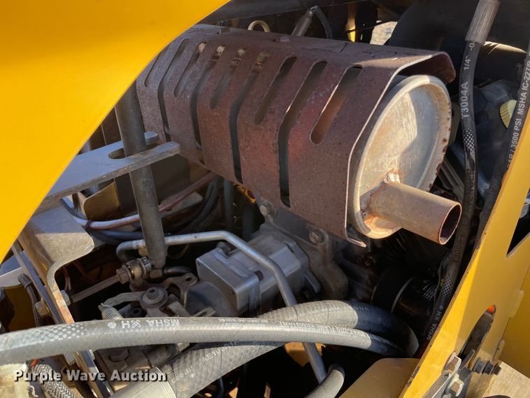 image for item DQ5769 2015 Vermeer SC30TX  stump grinder