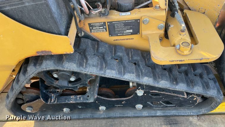 image for item DQ5769 2015 Vermeer SC30TX  stump grinder