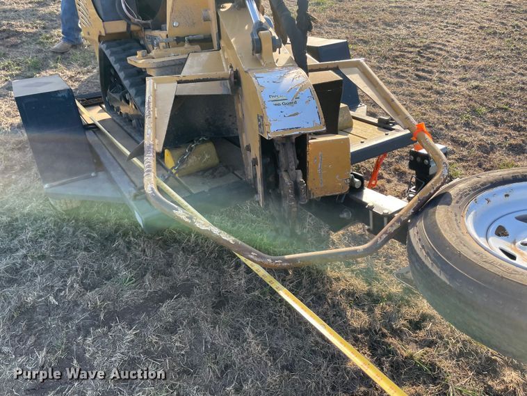 image for item DQ5769 2015 Vermeer SC30TX  stump grinder