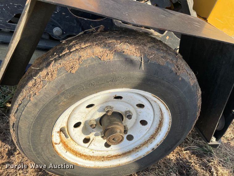 image for item DQ5769 2015 Vermeer SC30TX  stump grinder