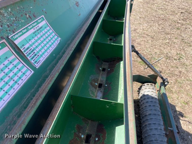 image for item DQ5770 Emerge-Plus Greenscape 600  seeder