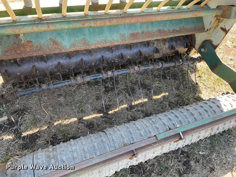 image for item DQ5770 Emerge-Plus Greenscape 600  seeder