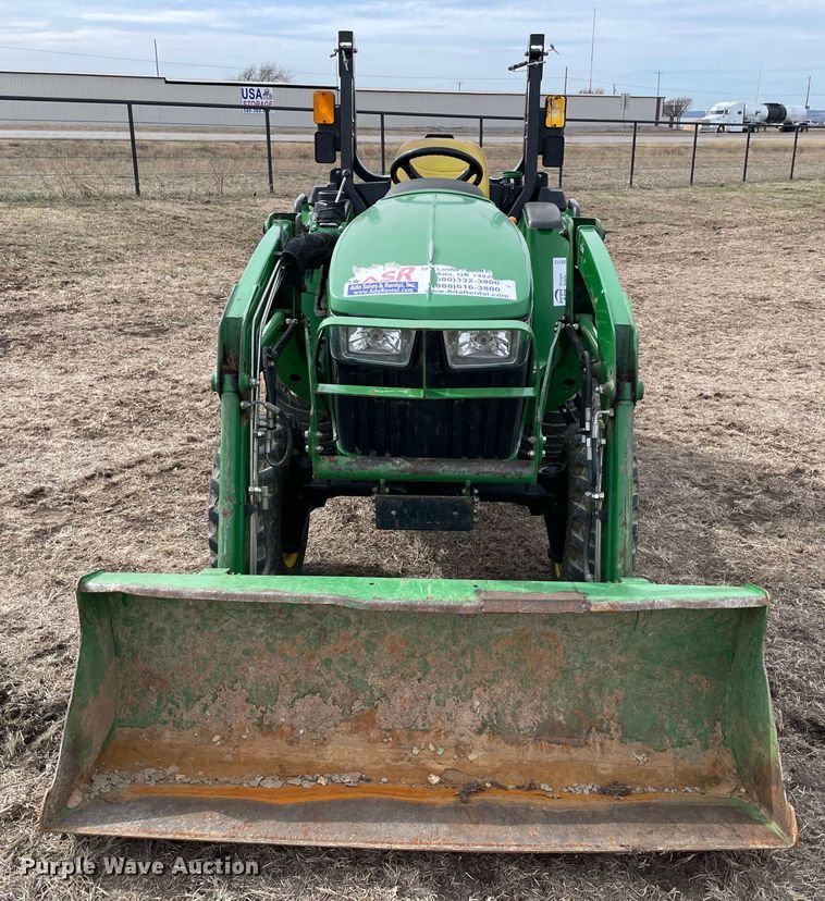 image for item DQ5773 2009 John Deere 3038E  MFWD tractor