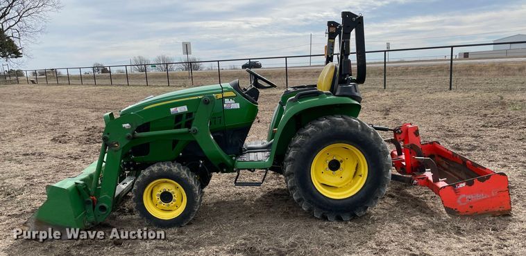image for item DQ5773 2009 John Deere 3038E  MFWD tractor