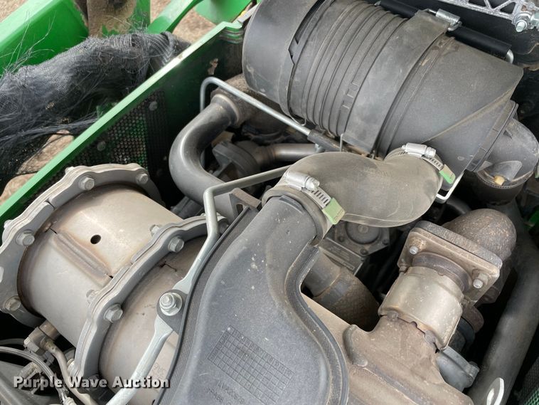 image for item DQ5773 2009 John Deere 3038E  MFWD tractor