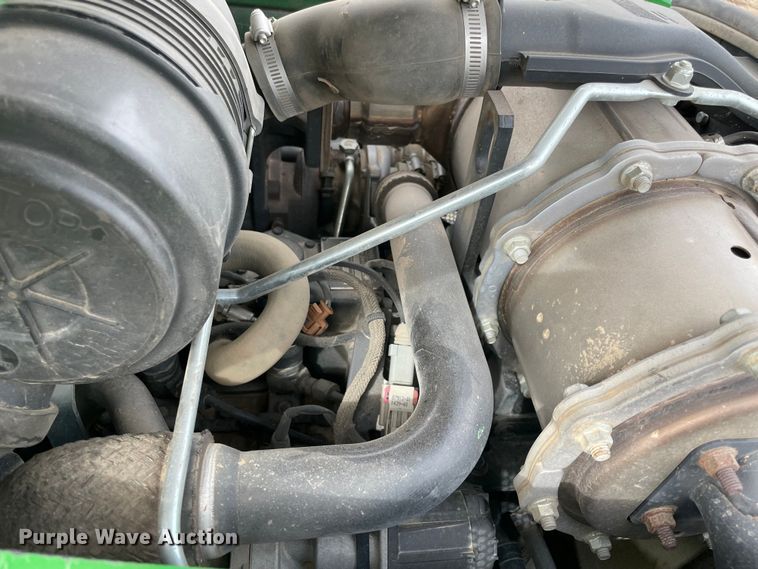 image for item DQ5773 2009 John Deere 3038E  MFWD tractor