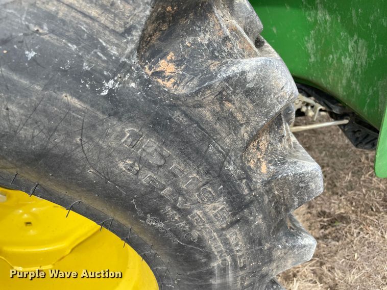 image for item DQ5773 2009 John Deere 3038E  MFWD tractor