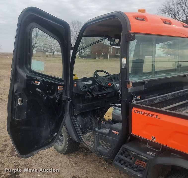 image for item DQ5774 2019 Kubota RTV-X1100C  utility vehicle