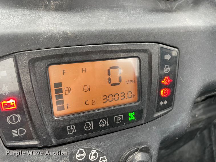 image for item DQ5774 2019 Kubota RTV-X1100C  utility vehicle