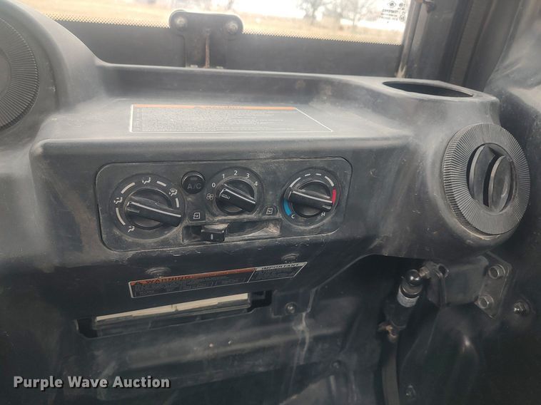 image for item DQ5774 2019 Kubota RTV-X1100C  utility vehicle