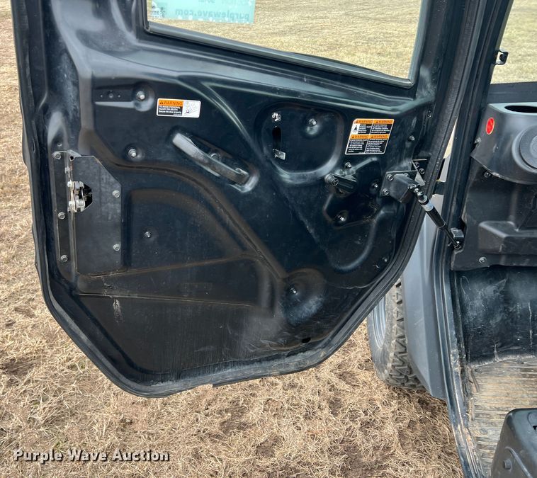 image for item DQ5776 2018 Kubota RTV-X1100C  utility vehicle