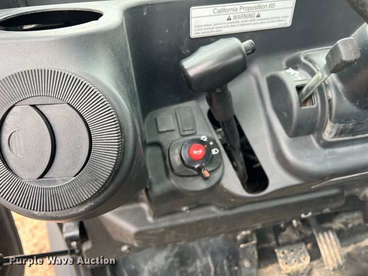 image for item DQ5776 2018 Kubota RTV-X1100C  utility vehicle